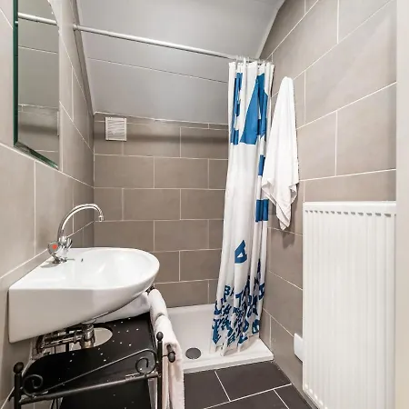 בית נופש Cozy In With Garden Voerendaal