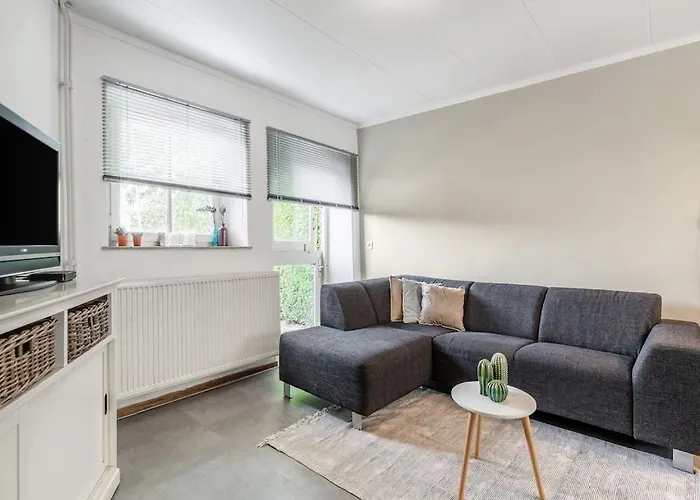 Cozy In With Garden Holiday home Voerendaal