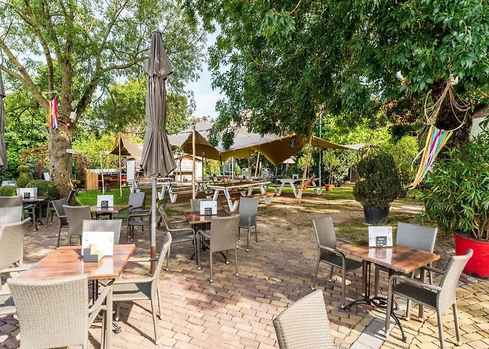 Cozy In With Garden בית נופש *